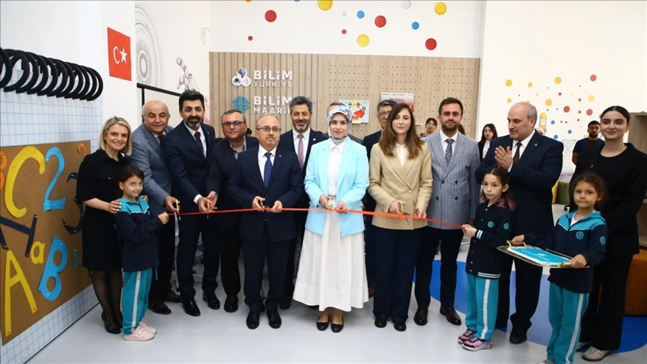 T3 Vakfı, Azerbaycan'da iki yeni Bilim Merkezi kurdu