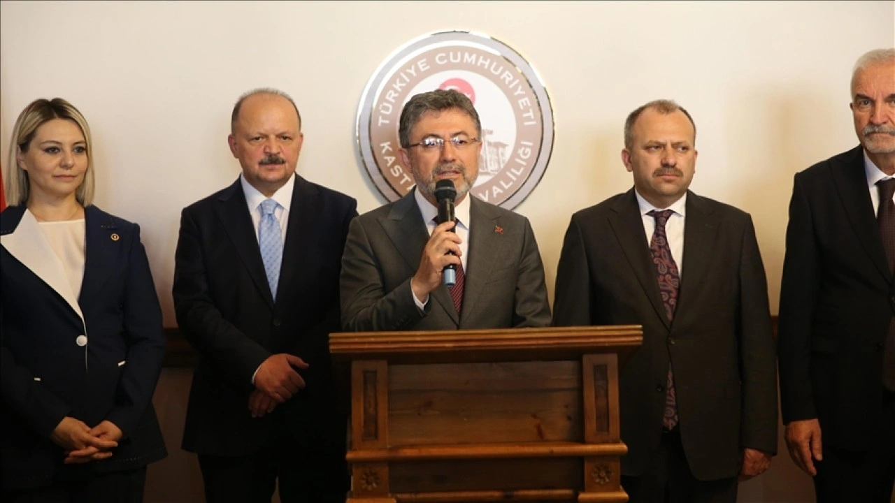 Tarım ve Orman Bakanı Yumaklı'dan orman yangını uyarısı