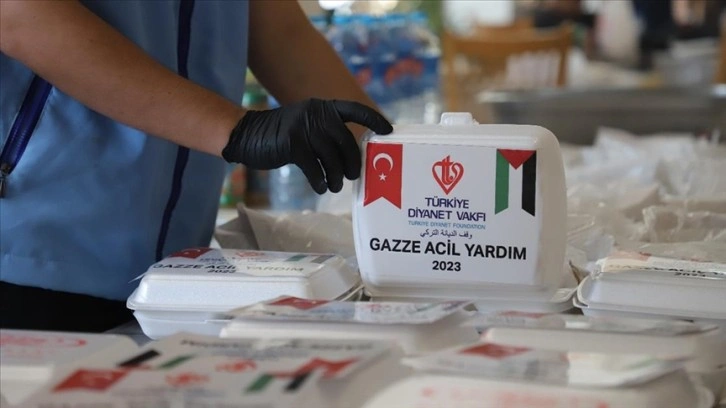 TDV, Gazze'deki partner kuruluş aracılığıyla günde 1500 kişiye sıcak yemek sağlıyor