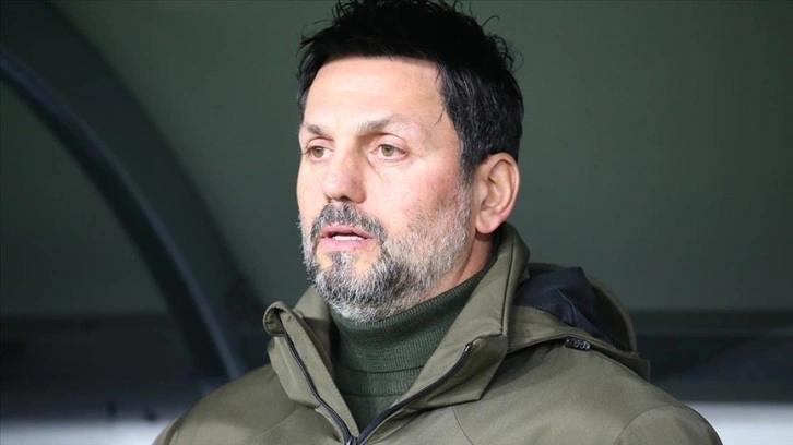 Teknik direktör Erol Bulut, Süper Lig'de şampiyonluk yarışını değerlendirdi