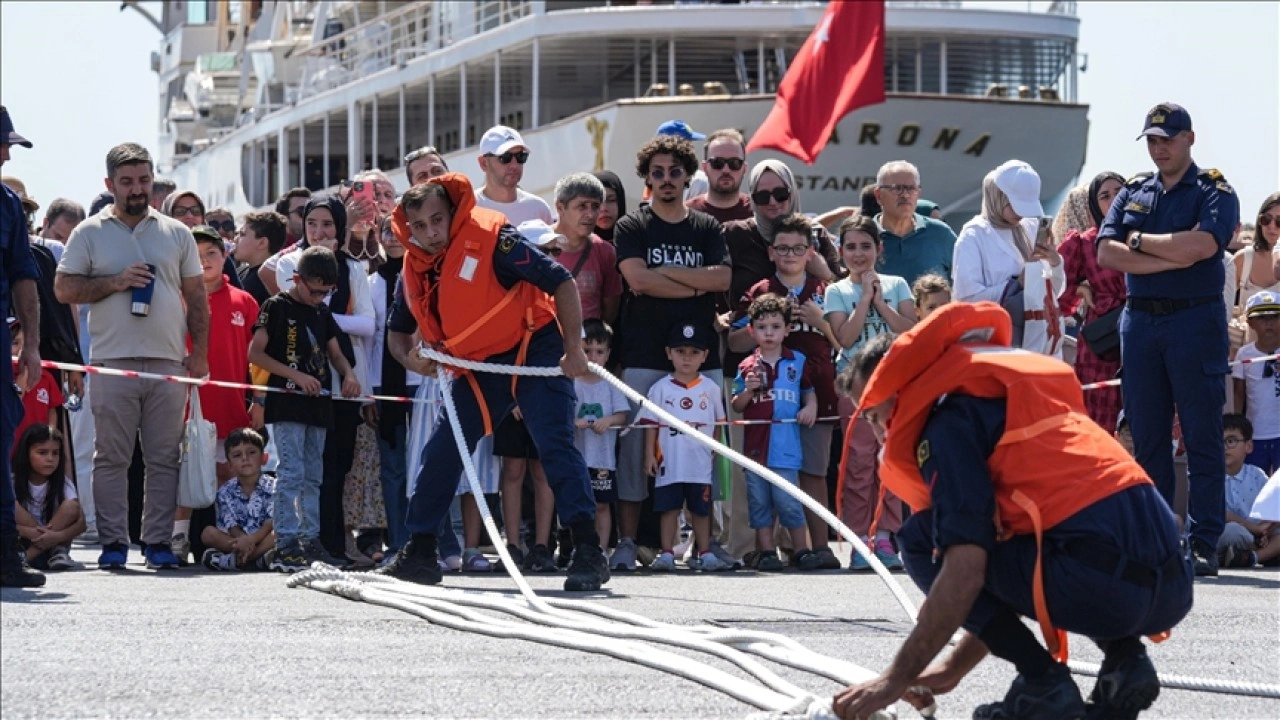 "TEKNOFEST Mavi Vatan"da Halat Salya Etme Yarışması düzenlendi