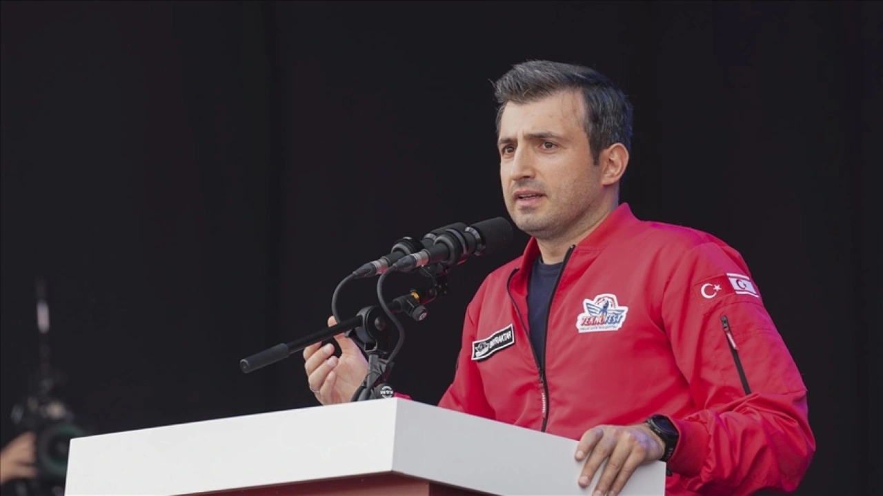 TEKNOFEST Yönetim Kurulu Başkanı Bayraktar: TEKNOFEST, bir milletin uyanış hikayesidir