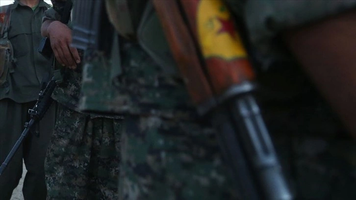 Terör örgütü PKK/YPG, Haseke'de 58 genci zorla silahlı kadrosuna kattı