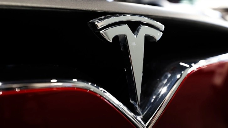 Tesla, elektrikli araç fiyatlarında yeni indirimlere gitti