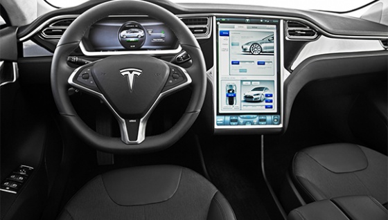 Tesla Enhanced Autopilot uygulaması hazır