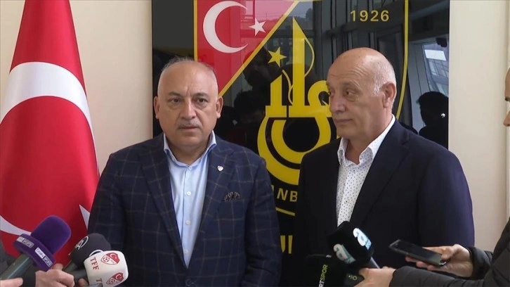 TFF Başkanı Mehmet Büyükekşi, İstanbulspor Kulübünü ziyaret etti