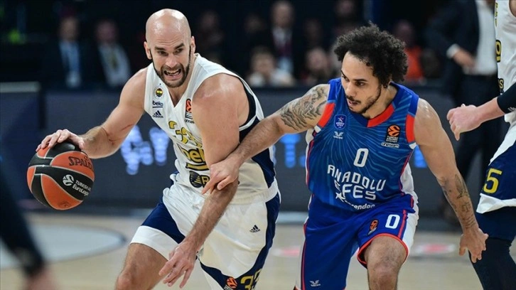 THY Avrupa Ligi'nde Fenerbahçe Beko deplasmanda Anadolu Efes'i mağlup etti