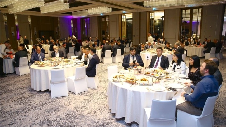 THY'nin Bakü'deki iftarında farklı sektörlerin temsilcileri bir araya geldi