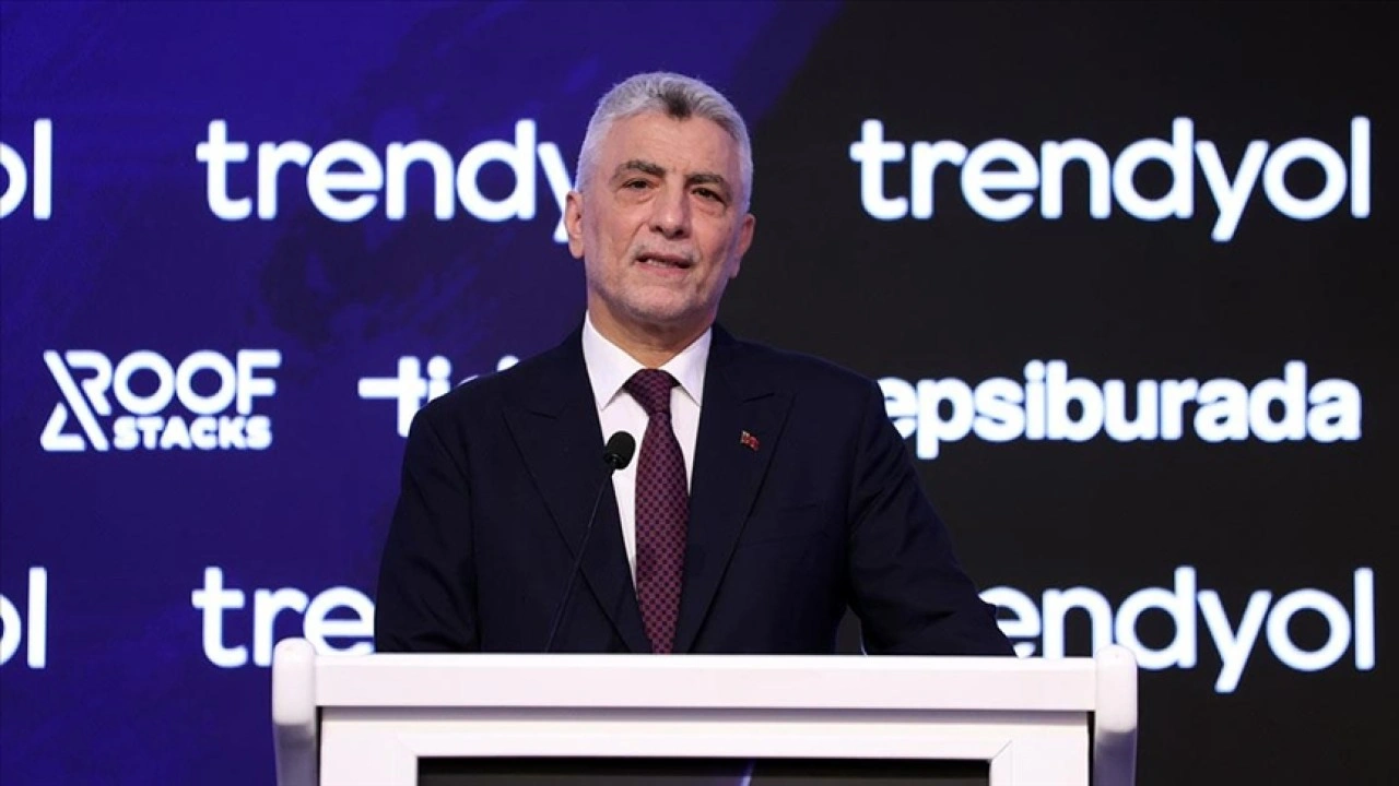 Ticaret Bakanı Bolat: 21 Kasım'da sektör oyuncularıyla birlikte e-ticaret festivali düzenleyece