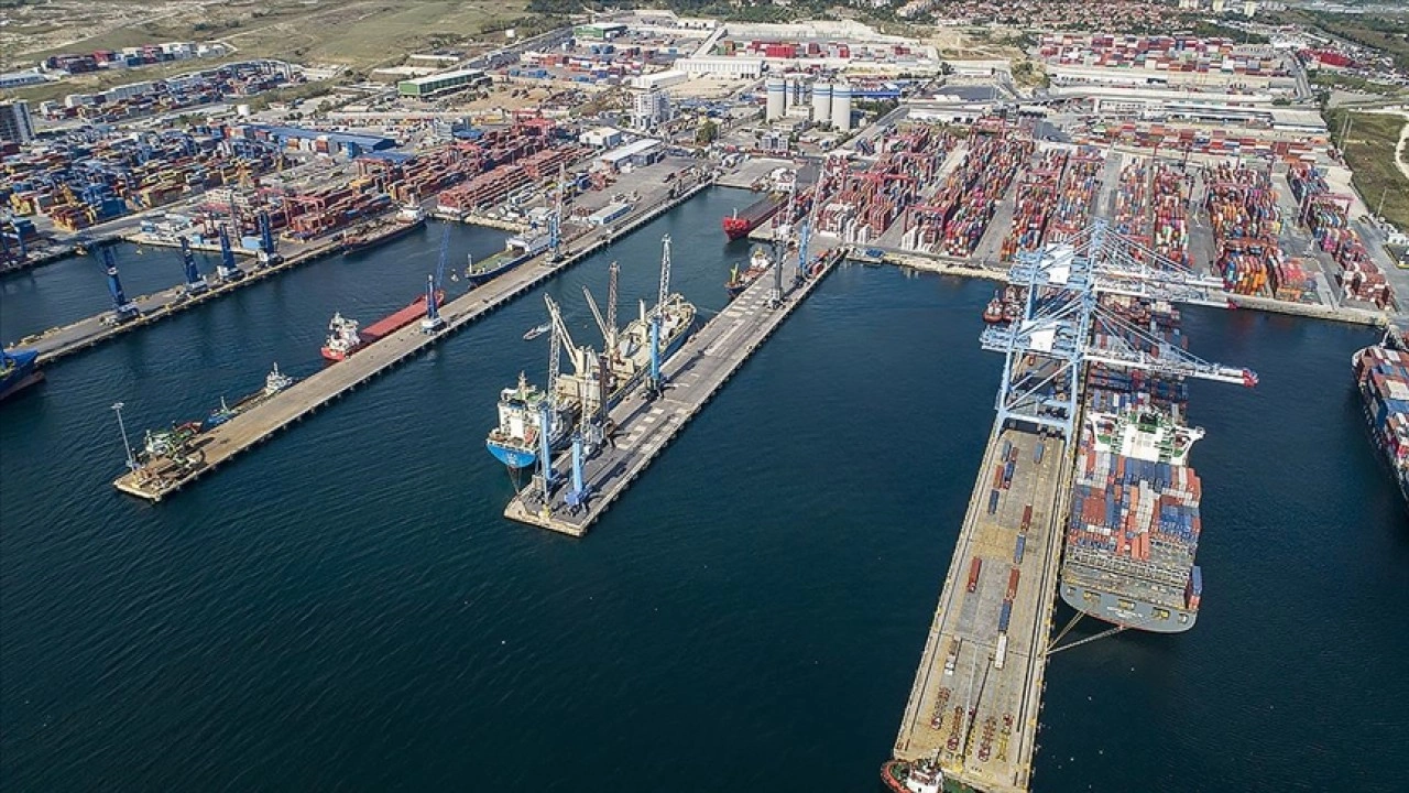 Ticaret Bakanı Bolat: Ekim ayında hem aylık hem de yıllıklandırılmış mal ihracatında rekor kırdık