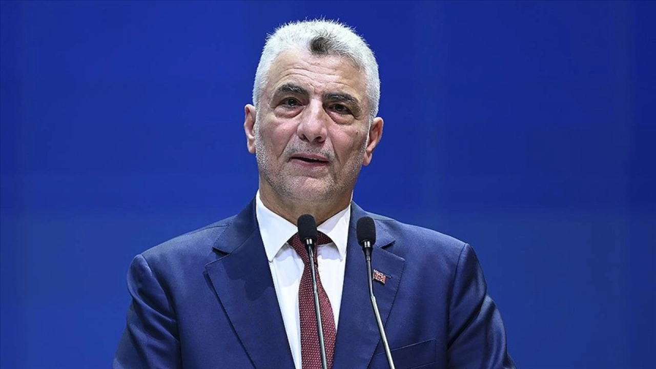 Ticaret Bakanı Bolat'tan reeskont kredilerinin günlük limitlerinin artırılmasına ilişkin paylaş