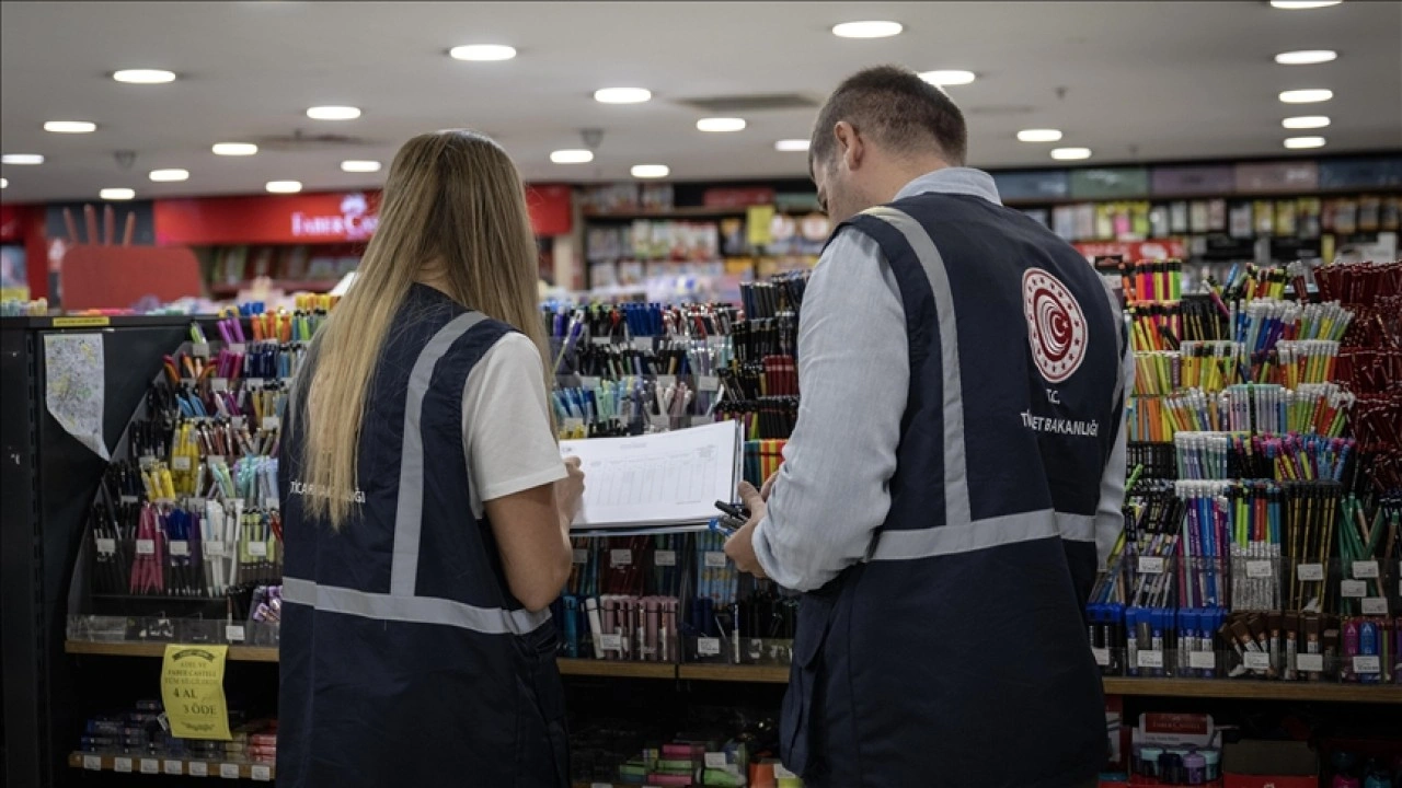 Ticaret Bakanlığı ekipleri yeni eğitim öğretim yılı öncesi kırtasiye ve okul ürünlerini denetledi