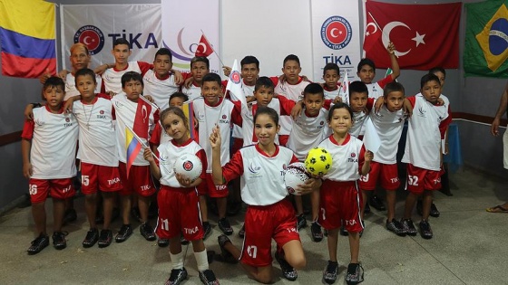 TİKA'dan Brezilyalı çocuklara spor malzemesi desteği
