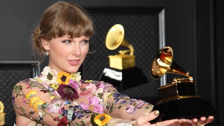 Time dergisi, şarkıcı Taylor Swift'i 'Yılın Kişisi' seçti