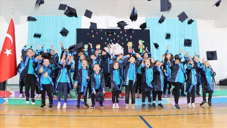 TMV Saraybosna okullarında anaokulu öğrencileri için mezuniyet töreni yapıldı