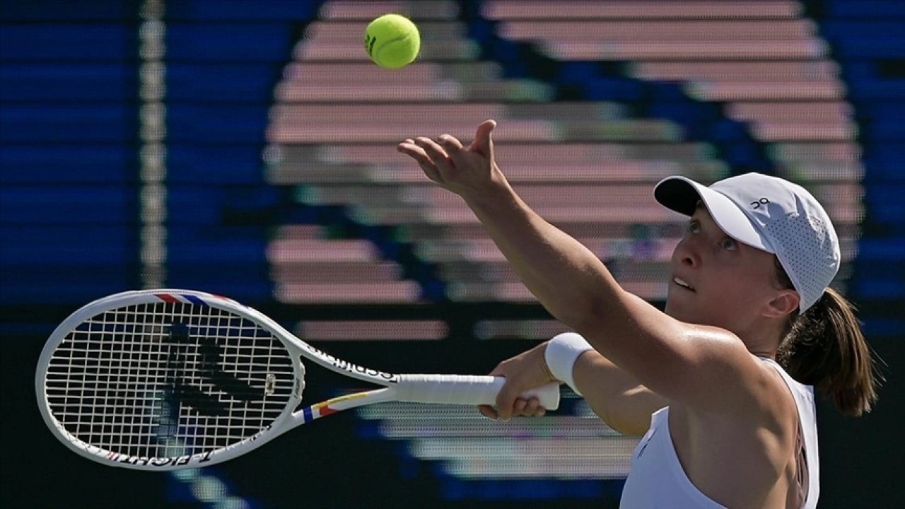 'Toprağın kraliçesi' Swiatek, Roland Garros'ta üst üste 4. şampiyonluk için korta çıkacak
