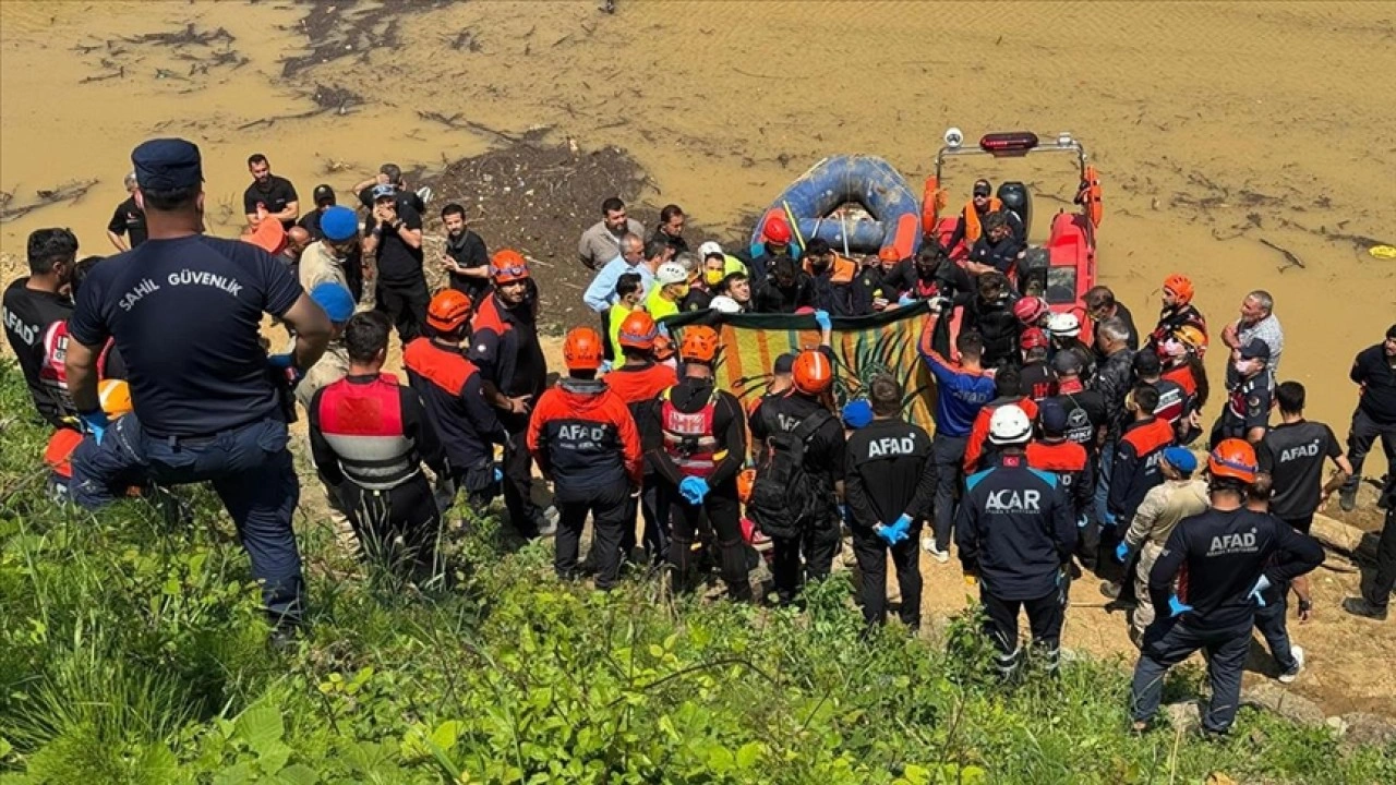 Trabzon'da selde kaybolan kişinin cansız bedenine ulaşıldı