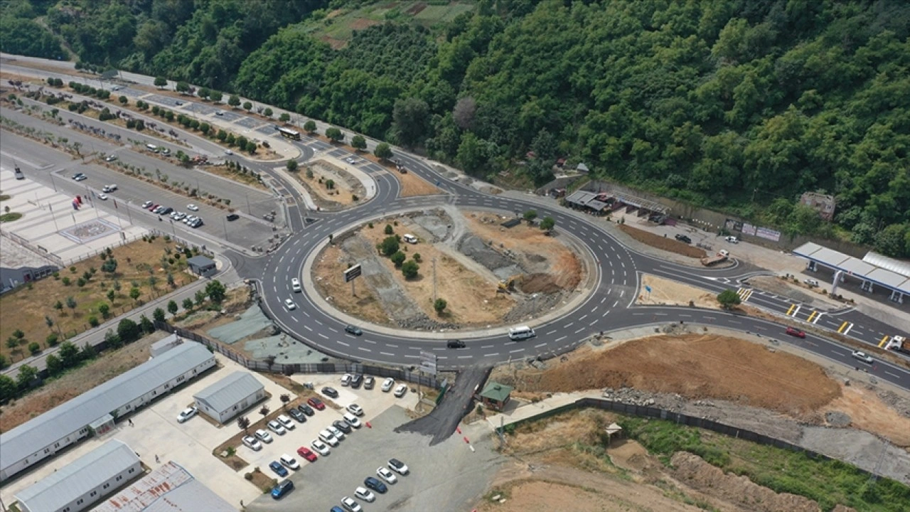 Trabzon Şehir Hastanesi Kavşağı trafiğe açıldı