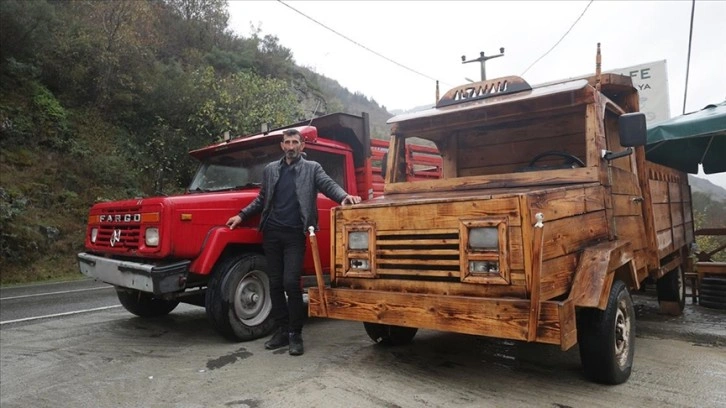 Trabzonlu inşaat ustası hurda malzemelerle ahşap kamyonet yaptı