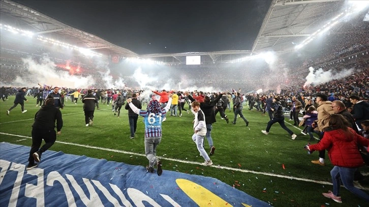 Trabzonspor 37 sezon sonra 7. şampiyonluk sevincini yaşıyor