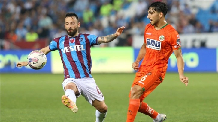 Trabzonspor, Corendon Alanyaspor'u farklı yendi