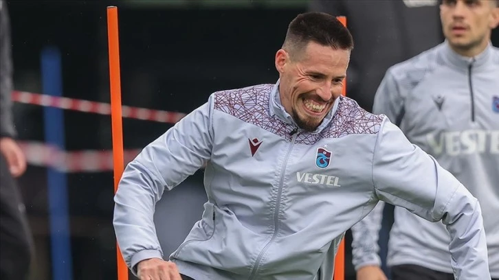 Trabzonspor'un Slovak oyuncusu Marek Hamsik, futbolculuk kariyerini noktalıyor