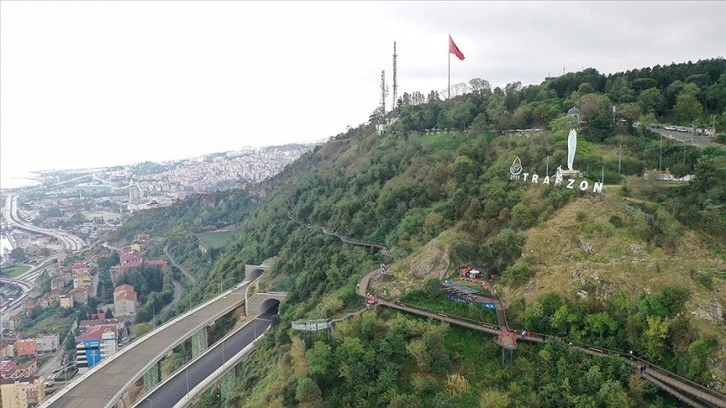 Trabzon'u 1 milyon 46 bini aşkın kişi Boztepe'den 