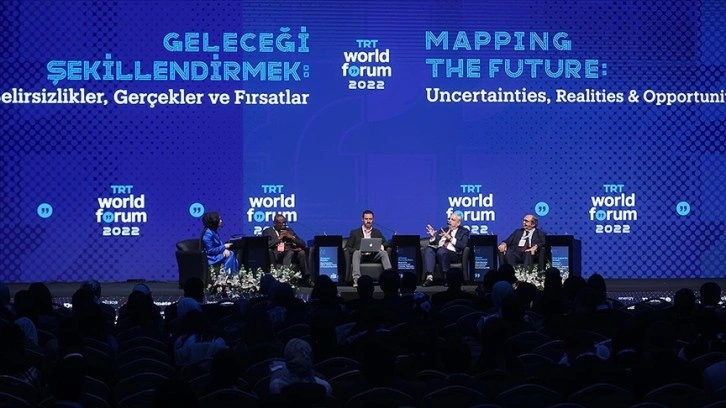 TRT World Forum 2022'de bugünkü kamu yayıncılığının zorluğu tartışıldı