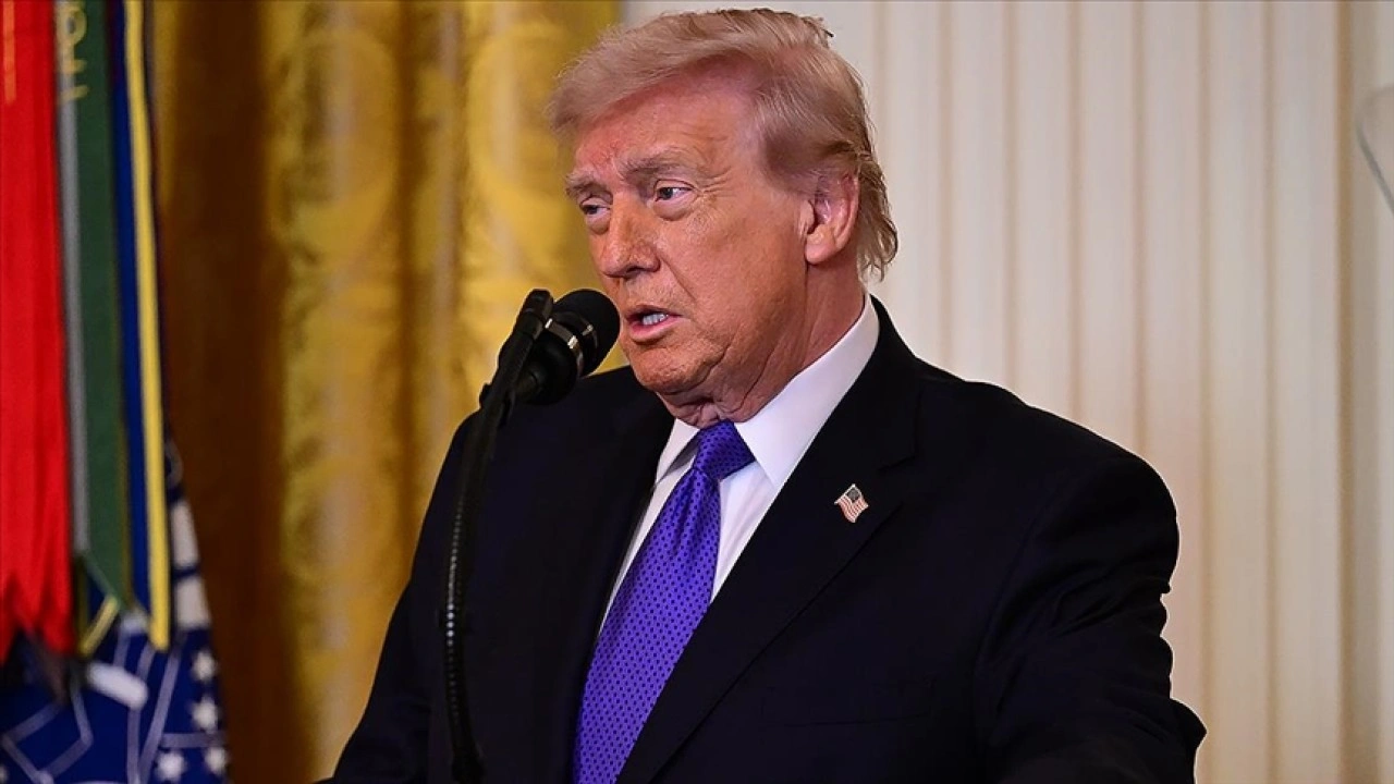 Trump, K&uuml;ba'nın "&ccedil;ok yakında d&uuml;şeceğini" iddia etti