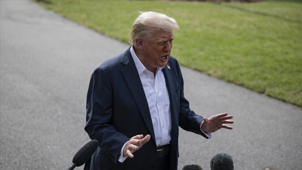 Trump, sel felaketinden etkilenen Texas'ta incelemelerde bulundu