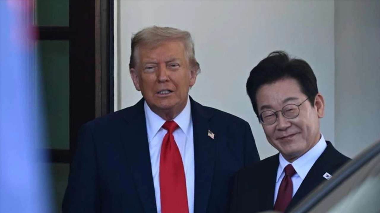 Trump ve Lee'nin APEC Zirvesi'ndeki olası görüşmesinde tarifelerde anlaşma sağlanması bekl