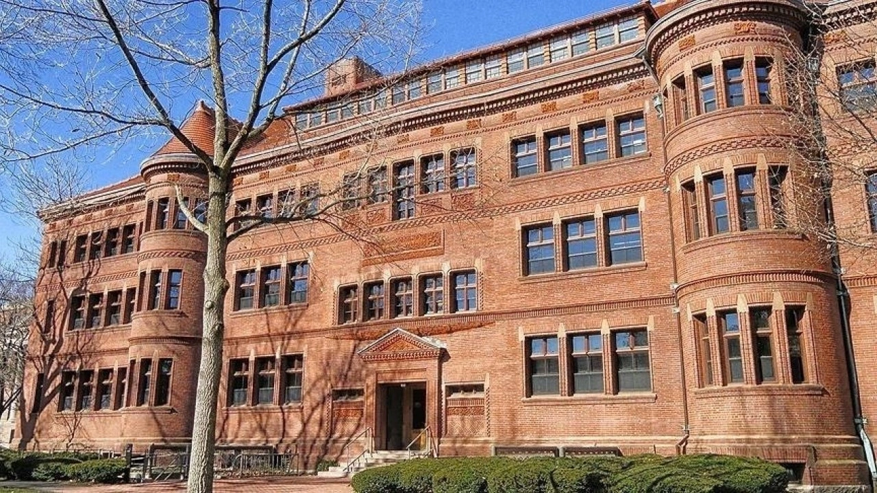 Trump yönetiminden Harvard Üniversitesi'ne 450 milyon dolarlık ek kesinti
