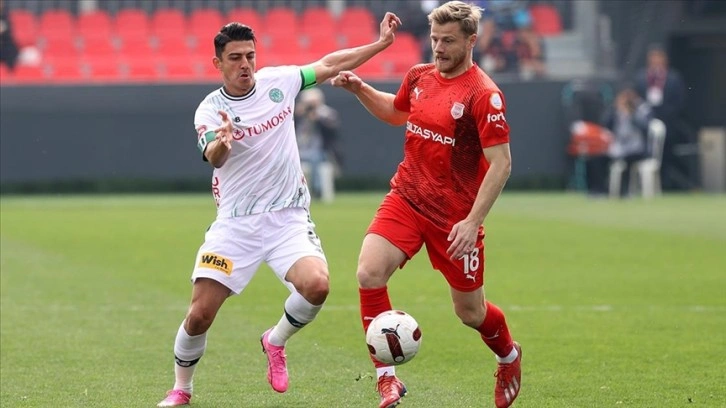 TÜMOSAN Konyaspor, Siltaş Yapı Pendikspor'u deplasmanda 2-0 mağlup etti