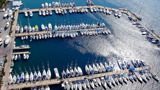 Turizm teknelerinde 'mavi bayraklı' dönem başladı