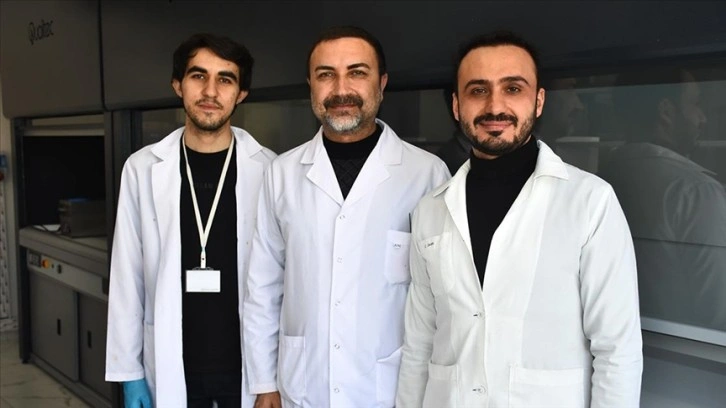 Türk bilim insanları lüle taşı tozundan güneş enerjisi hücresi üretti