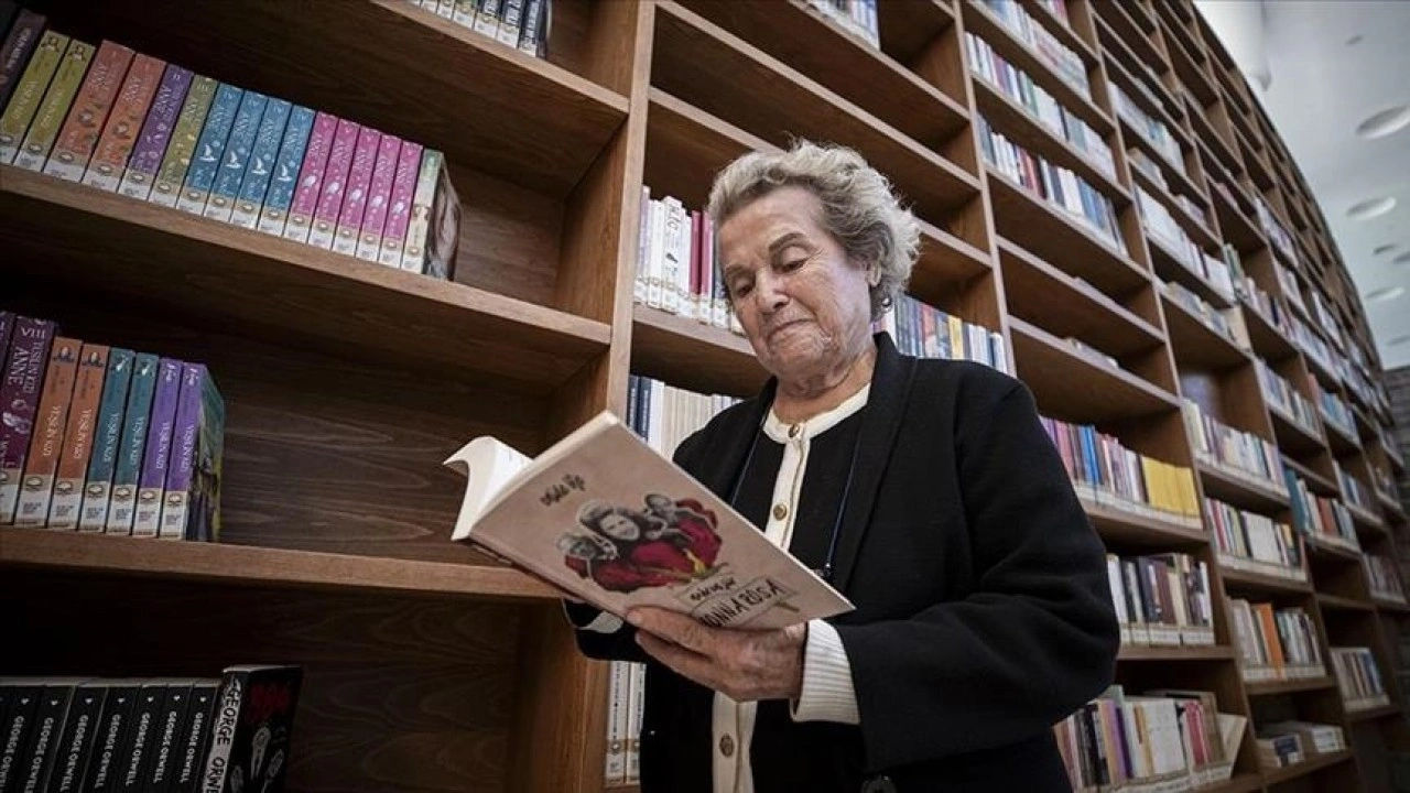 Türk edebiyatının "Mona Roza"sı vefat etti