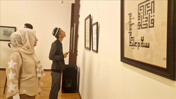 Türk hattatların eserlerinden oluşan Hat Sanatları Sergisi Özbekistan'da açıldı