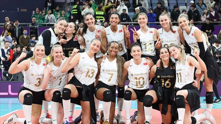 Türk kadın voleybolu, kulüplerde 25. uluslararası kupayı kaldıracak