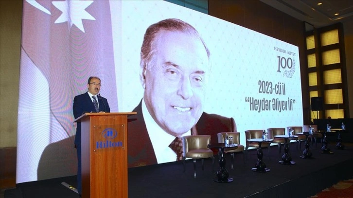 Türk ve Azerbaycanlı doktorlar