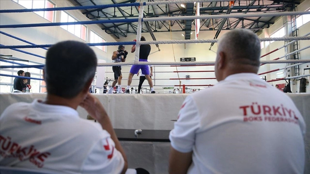 Türk ve Kazak boksörler Kastamonu'da ikili kamp yaptı