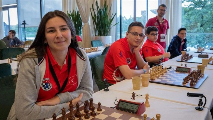 Türkiye, 16 Yaş Altı Satranç Olimpiyatı'nda 2. oldu