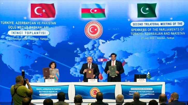 Türkiye, Azerbaycan ve Pakistan meclis başkanları İstanbul Beyannamesi'ni imzaladı