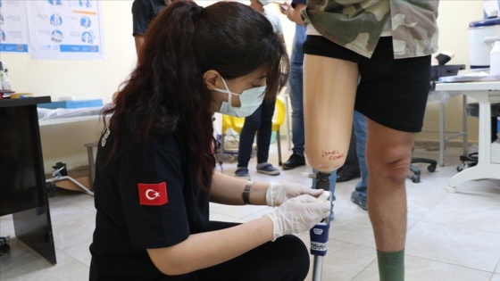 Türkiye, Barış Pınarı Harekatı bölgesindeki engellilerin yüzünü protez desteğiyle güldürüyor