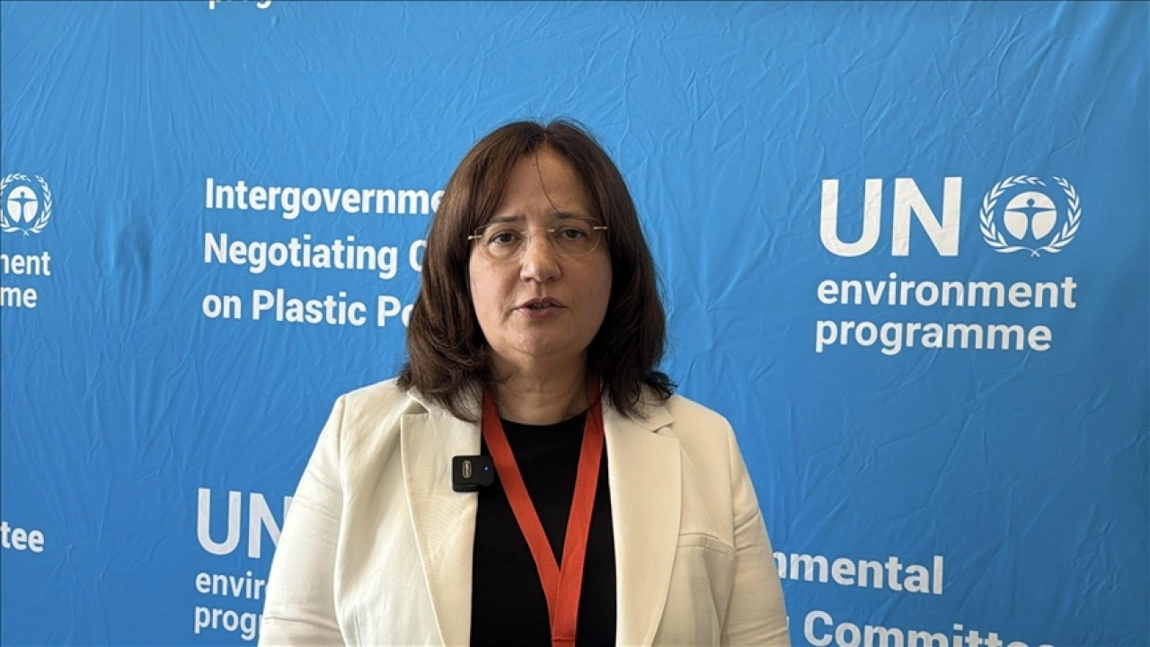 Türkiye, BM'deki toplantıda plastik kirliliğiyle mücadele uzlaşısı için yapıcı rolünü sürdürüyo
