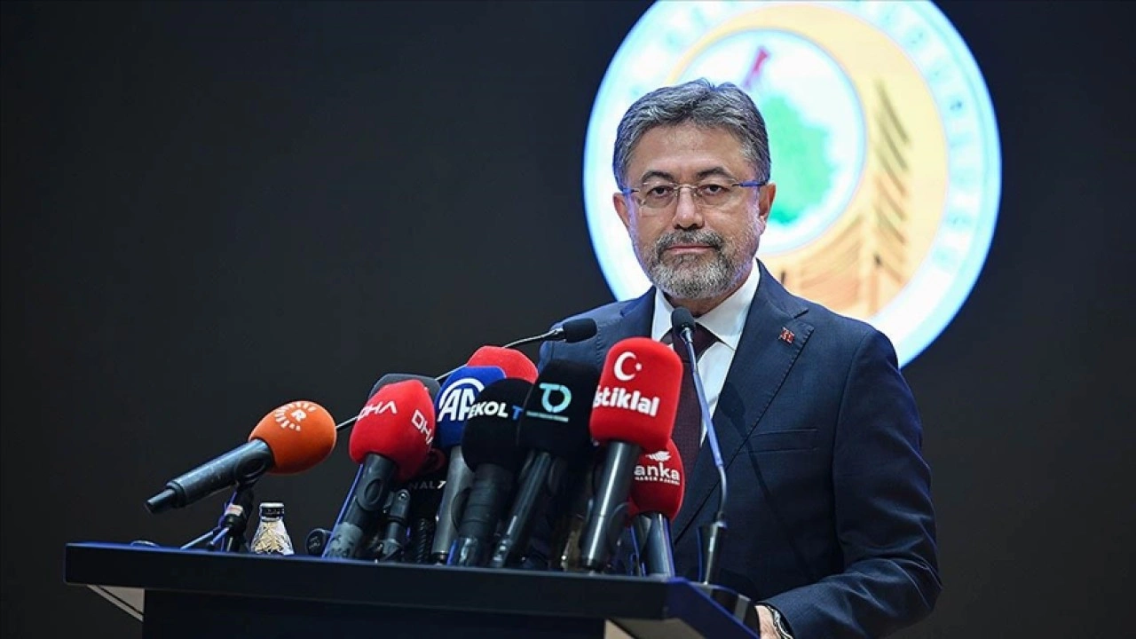 Türkiye'deki orman yangınlarını anlatan "yakMA" kitabının tanıtımı yapıldı