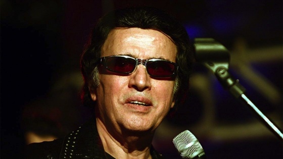 Türkiye&#039;nin Elvis&#039;i: Erol Büyükburç