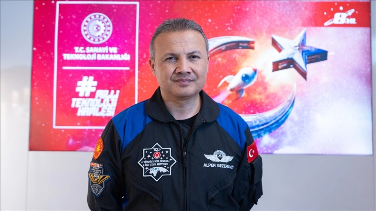 Türkiye'nin ilk astronotu Gezeravcı, TEKNOFEST KKTC'de AA'ya konuştu