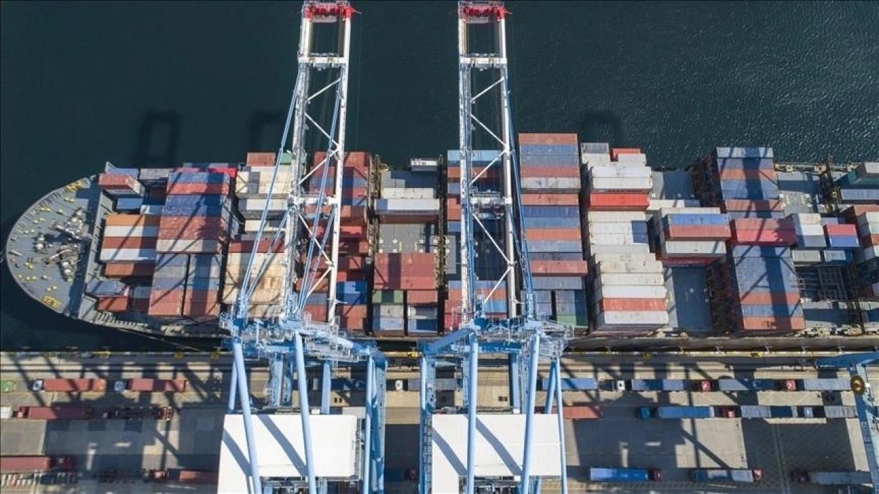 Türkiye'nin limanlarında 9 ayda 409,6 milyon ton yük elleçlendi