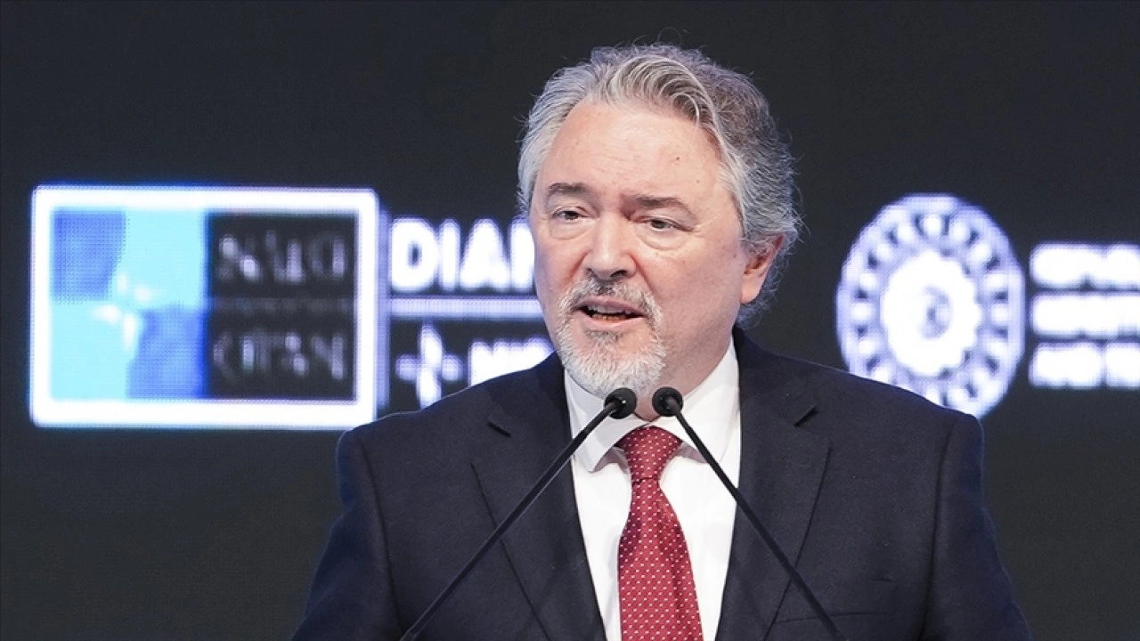 Türkiye'nin NATO Daimi Temsilciliği'ne Basat Öztürk atandı