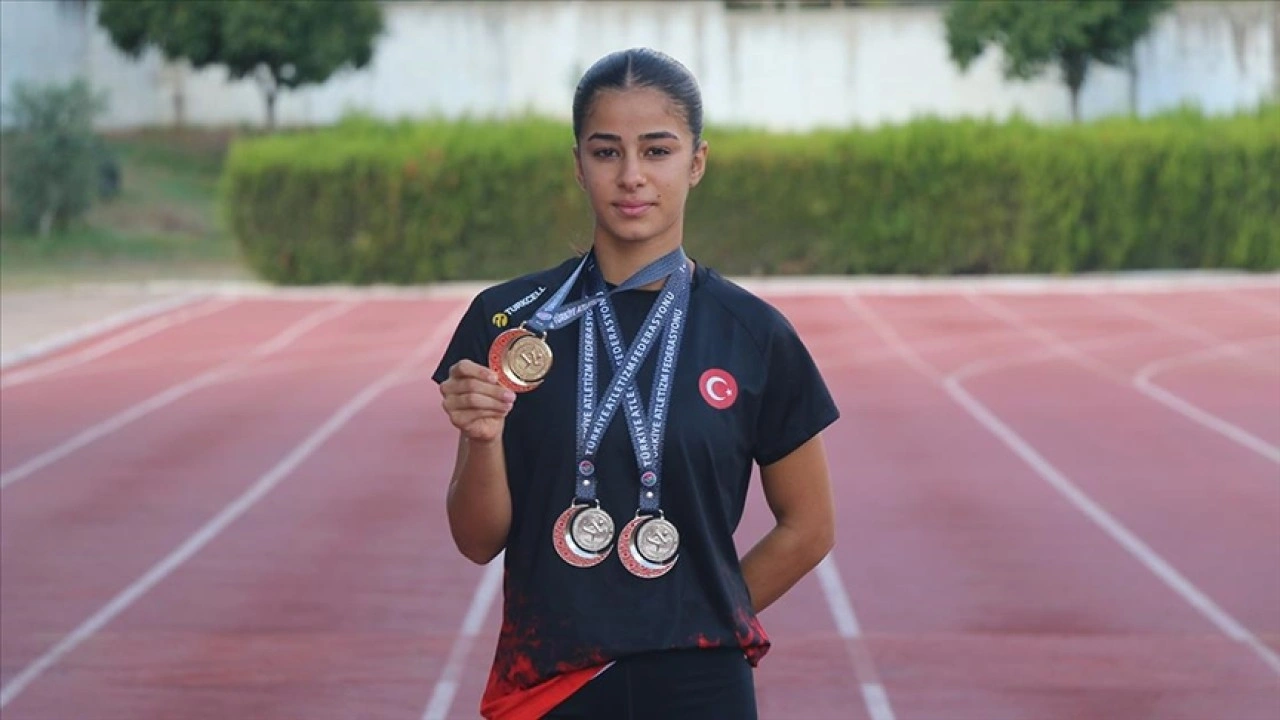 Türkiye şampiyonu milli atlet Cemile Duran, İtalya'da altın madalya hedefiyle koşacak